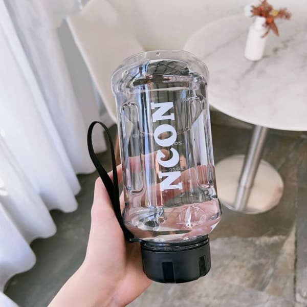 Kirkas juomapullo MUSTA 1100ML black 1100ml