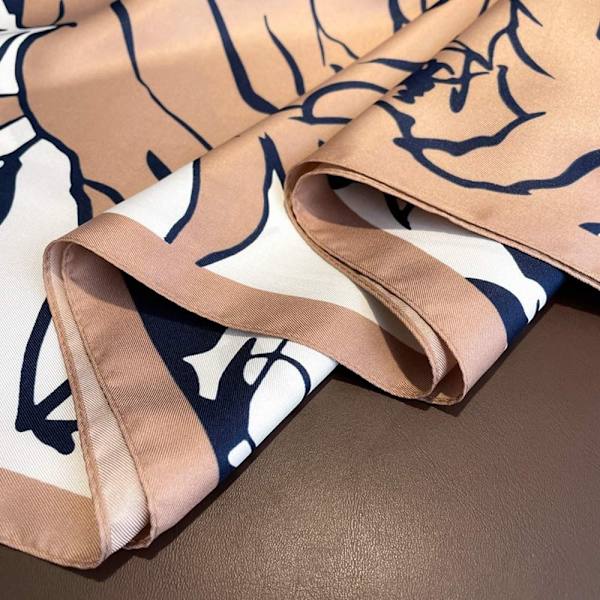 Strandsjal 90x90cm Sidenscarf 4 4 4
