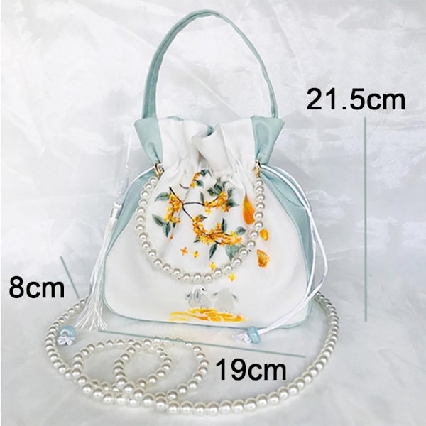 Broderad blompåse med dragsko Godispåse 10 10 10