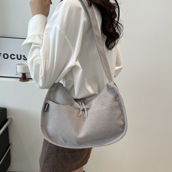 Axelväska Underarmsväska BEIGE Beige