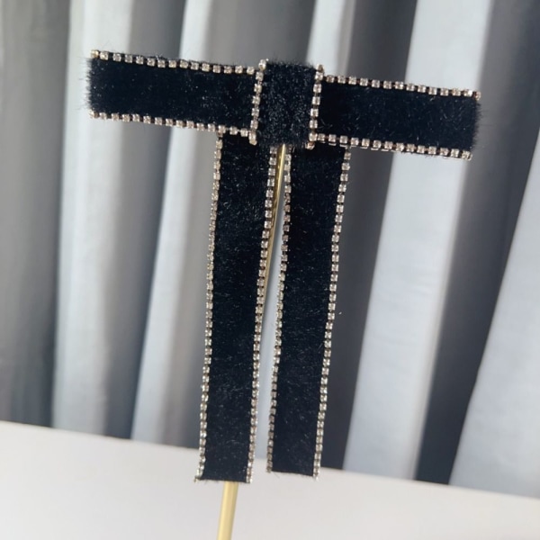 Cross Bowtie skjorte slips fløjl broche kostume tilbehør