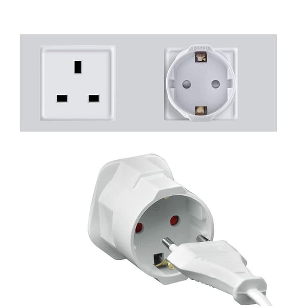 EU til UK Strømadapter HVIT&RØD white&red