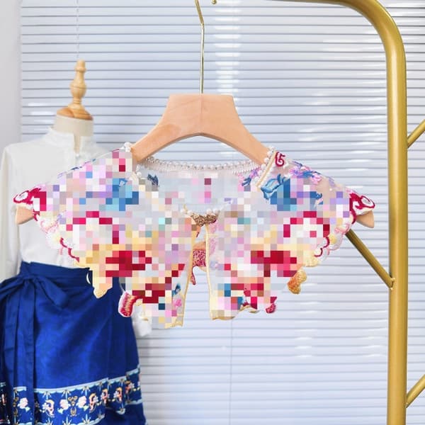 Brodert perlekrage sky skulder 3 3 3