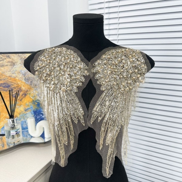 Diamond Wings Feather Tarrat Rintakukka KULTA Gold