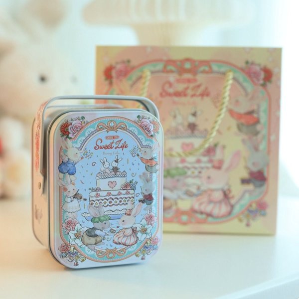 Candy Tin Box Förvaringsburk 4 4 4