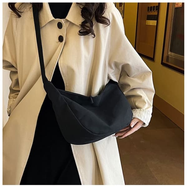 Dumpling Messenger Bag Canvas Underarm Bag HVIT white