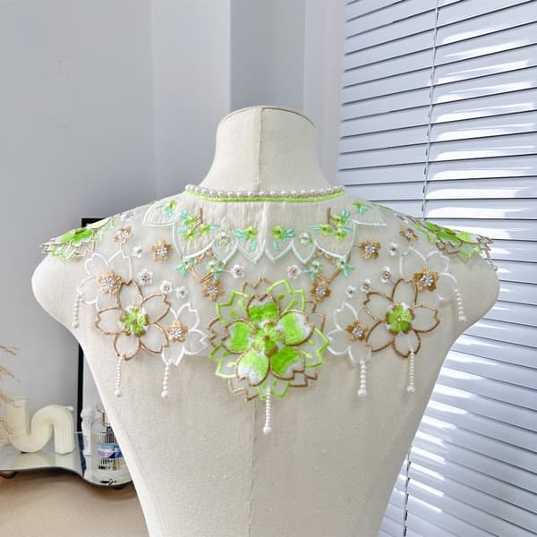 Körsbärsblommolnaxel Hanfu Broderibitar 2 2 2