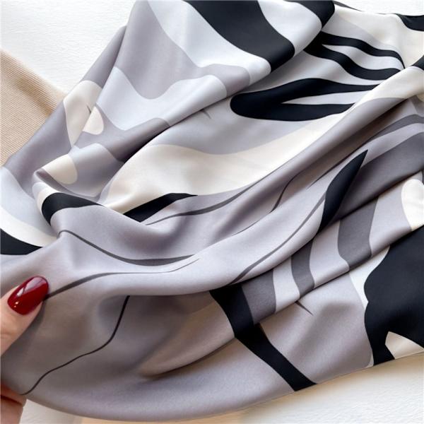 Strandsjal 90x90cm Sidenscarf 4 4 4
