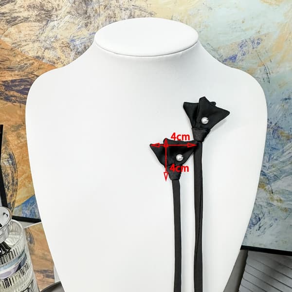Kläder Blomtillbehör Bröstblomma MEDIUM SVART MEDIUM Medium Black