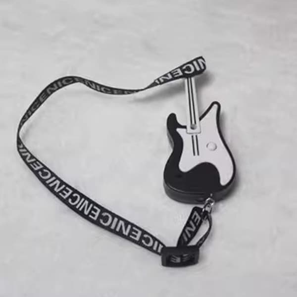 Docka musikinstrument Miniatyr elgitarr RÖD 2 2 red 2-2