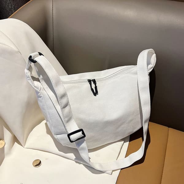 Dumpling Messenger Bag Canvas Underarm Bag HVIT white