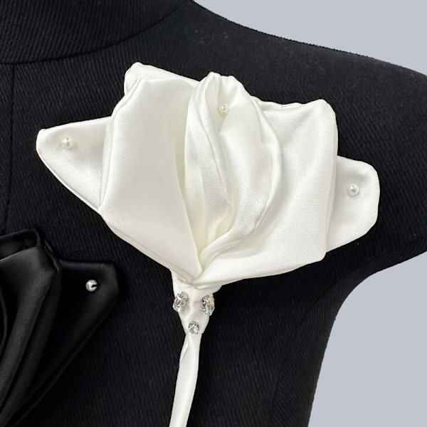 Beklædning Blomster Tilbehør Bryst Blomst MEDIUM SORT MEDIUM Medium Black