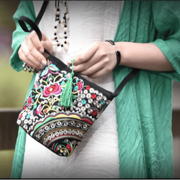 Axelväska i etnisk stil broderad crossbody-väska E E E