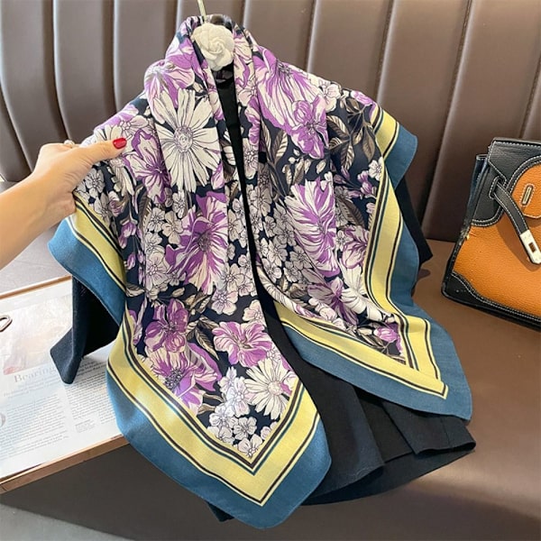 Strandsjal 90x90cm Sidenscarf 4 4 4