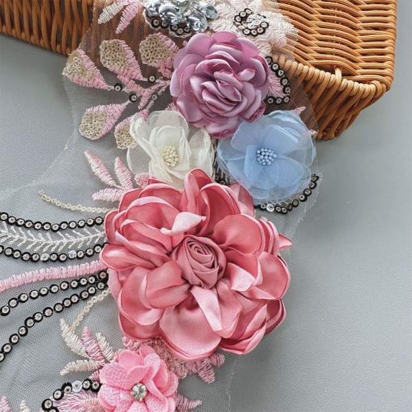 Farverig broderet stof Patch Blomsterklud klistermærkekiste