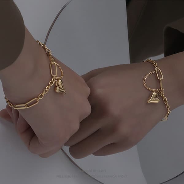 Hjerteformet armbånd slangekæde bangle 10 10 10