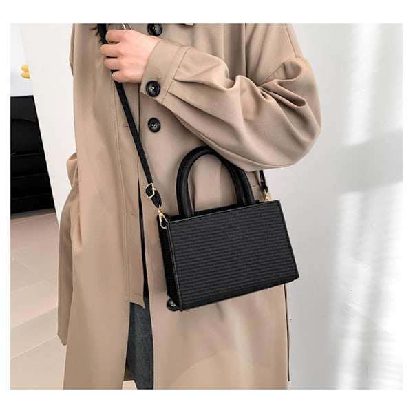 Axelväska Väska i vävt mönster BEIGE Beige