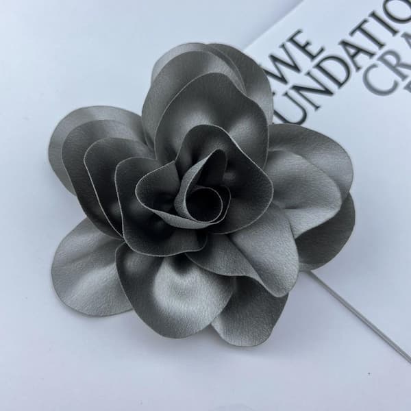 Stor Blomsterbrosch Franska Kvinnor Corsage GRÅ grey