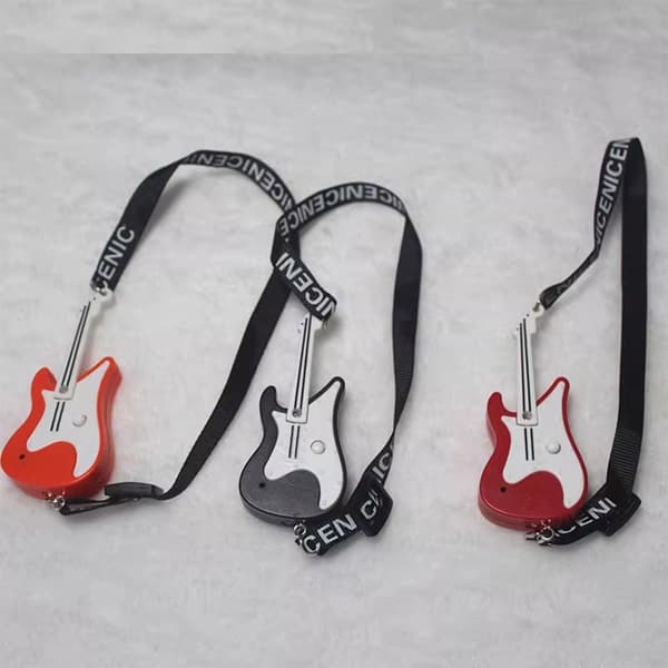 Docka musikinstrument Miniatyr elgitarr RÖD 2 2 red 2-2