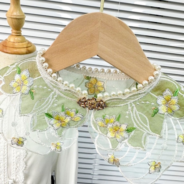 Barns Cloud Shoulder Hanfu broderad krage Avtagbar