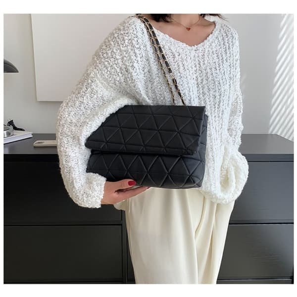 Broderet ternet klaptaske PU læder crossbody tasker SORT black