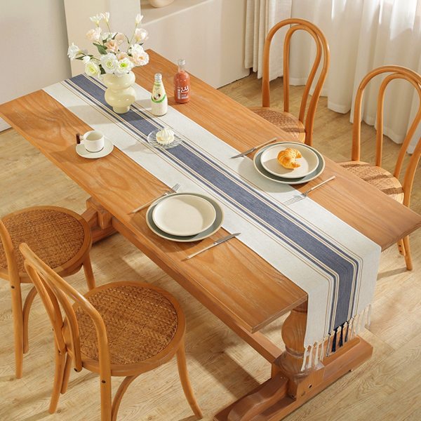 Bordslöpare Simple Fringe Bordsflagga SVART black