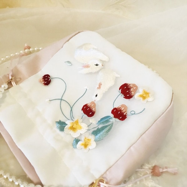 Brodert blomsterpose med snøring Godterioppbevaringspose 2 2 2