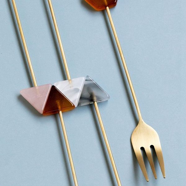 Hedelmähaarukka Kakkuhaarukka KELTAINEN KUUSIkulmainen KUUSIkulmainen Amber Hexagonal-Hexagonal