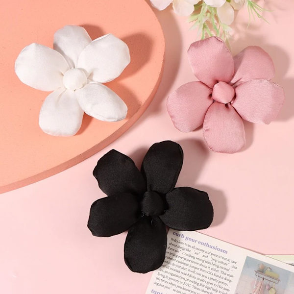 Muoti Kangas Rintaneula Flower Design Rintaneulat MUSTA WITH black with brooch-with brooch