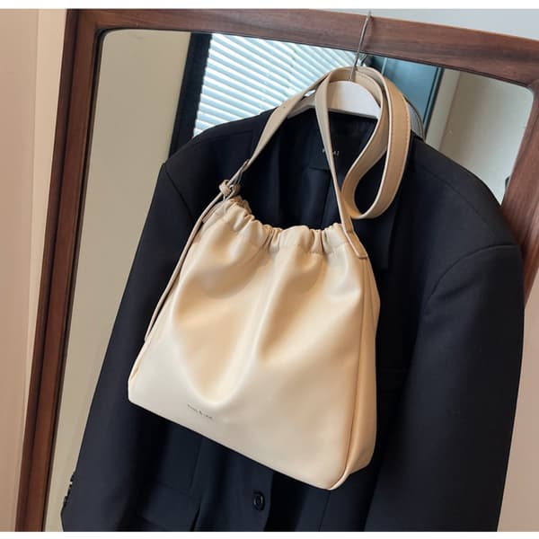 Populære tasker Stor kapacitet Crossbody taske BRUN brown