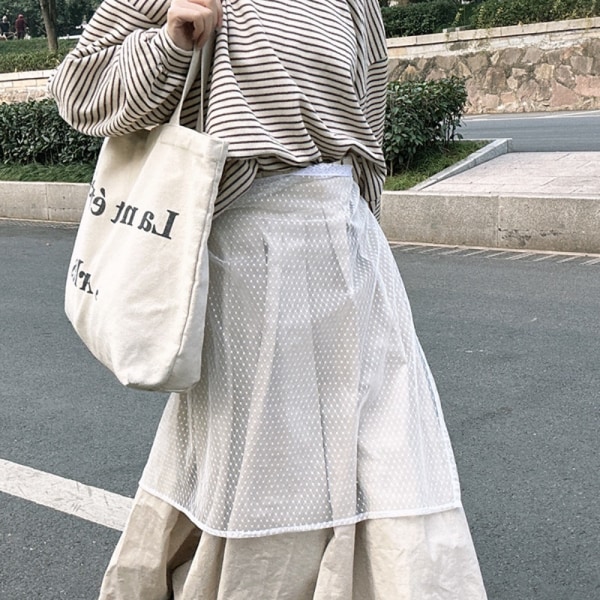 Harajuku-hamelappu hameiden päällä F F F