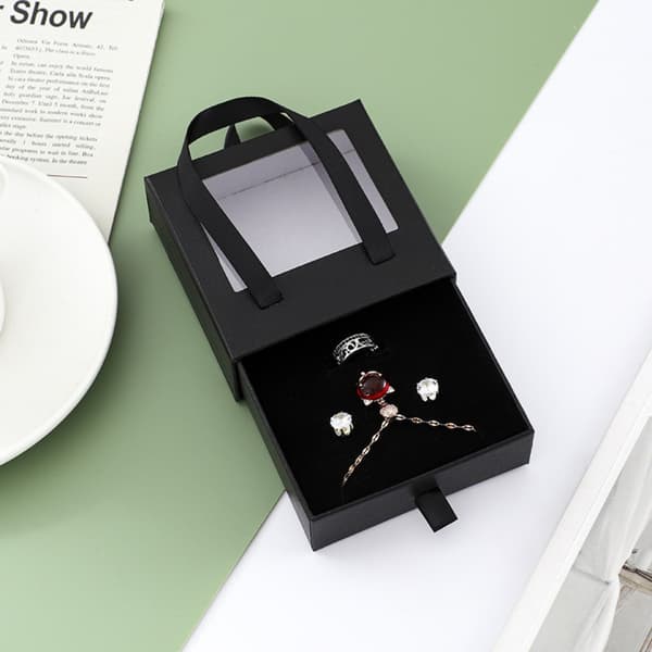 Eskeboks Gavepose SVART STOR black Large