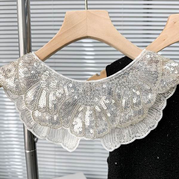 Pärlkrage broderad kristallkrage A A A