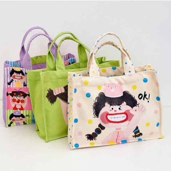 Totebag lunsjpose 1 1 1