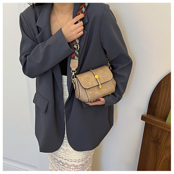 Crossbody Bag Liten Firkantet Veske BRUN brown