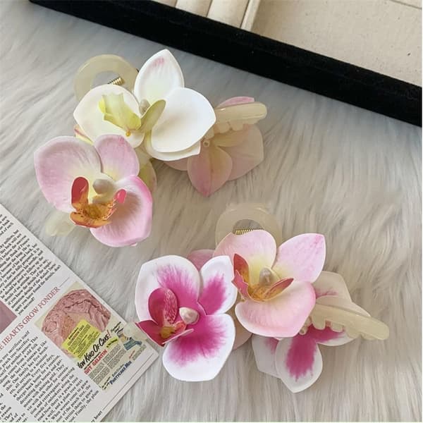 Hårklype med blomsterdesign B