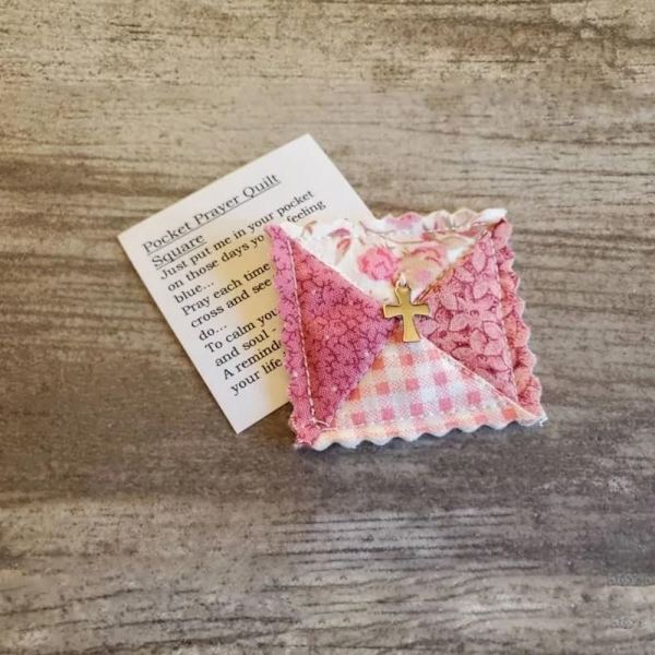 Pocket Prayer Quilt Inspiroiva taskupeitto C C C
