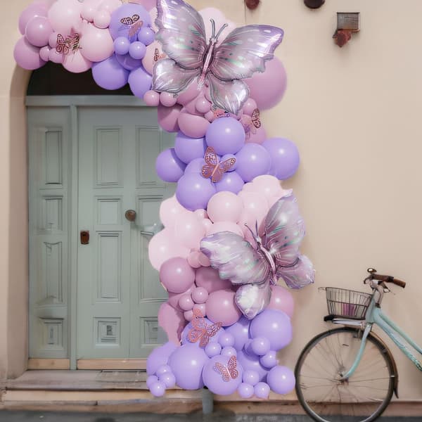 Ballongbåge med fjärilstema