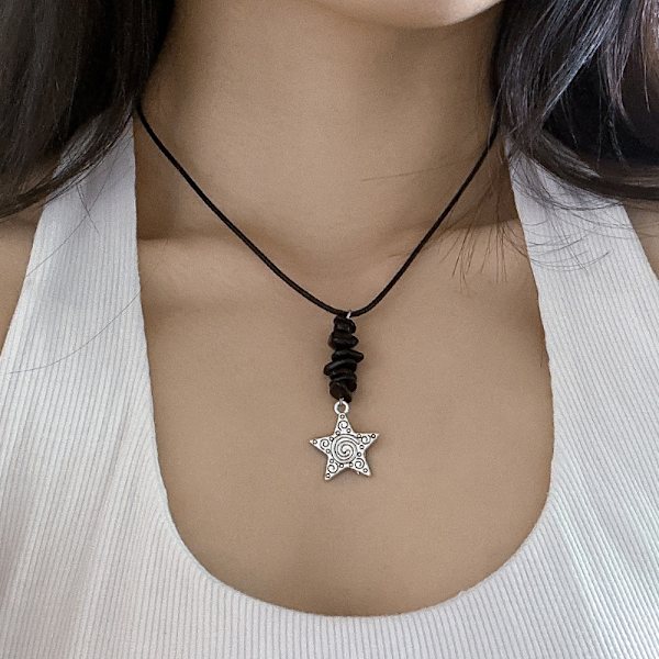 Oregelbundet Broken Stone Halsband Star Moon Pendant Halsband 3 3 3