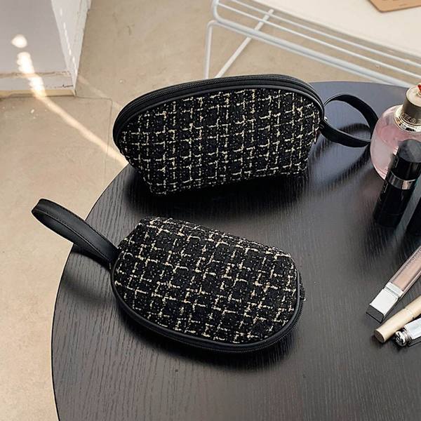 Kosmetiikkalaukkujen säilytyspussit MUSTA 27 X 13 X 13cm Black 27 x 13 x 13cm