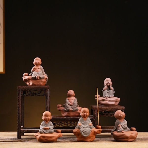 Lille Munk Ornamenter Ung Munk Dukke A A A