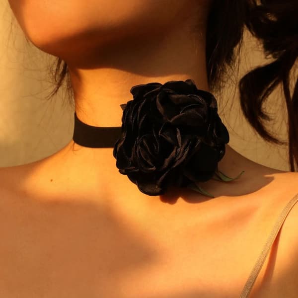 Blomsterchoker Halsband 4 4 4