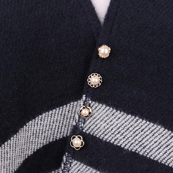 10 kpl ilmaisia ​​ompeluhelmiä, tekojalokiviä napit napit rintaneulat C-12MM