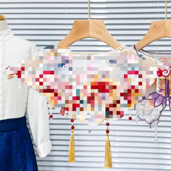 Broderad pärlkrage molnaxel 2 2 2