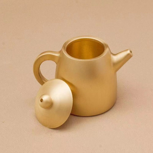 Liten tekanna metallhantverk 1 1 1