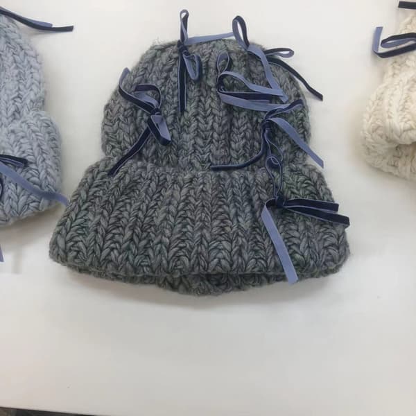 Håndlagde heklede luer strikket genserlue LYSEGRÅ Light Grey