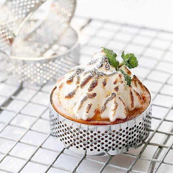 10 stk. tærteringe i rustfrit stål, perforeret mousse-tærteform
