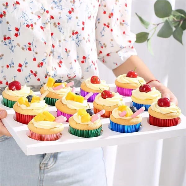 200 st Färgade Bakplåtspapper Muffinsformar Muffinsfodral för Festbakning Silver