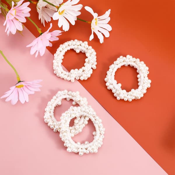 4 stk. perlehårelastikker Hvid perle-scrunchie Elastisk perle-hesteponnyholder Hårreb Hårtilbehør til kvinder og piger