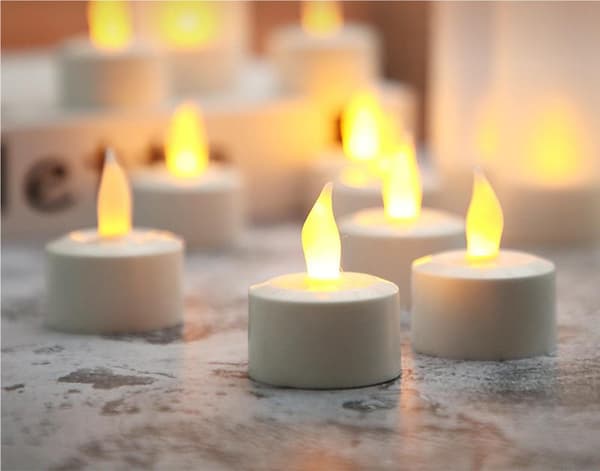 Flammefri lys - 12 genopladelige LED-blinkende te-lys